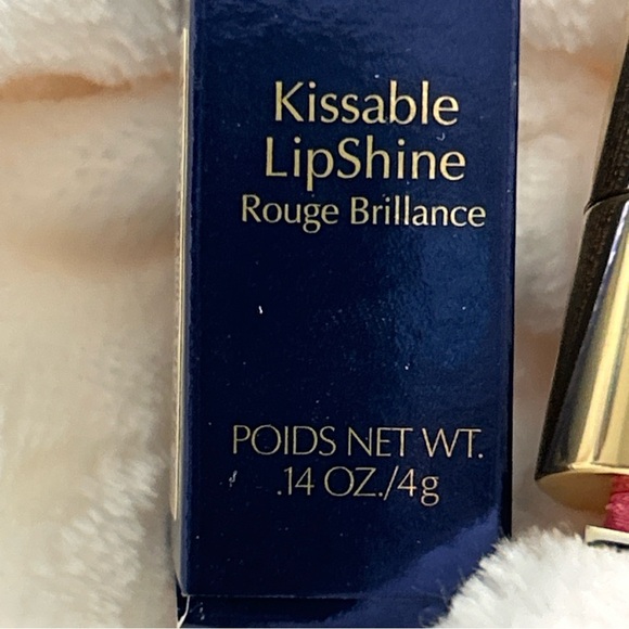 Estee Lauder Kissable LipShine #04 Majorca Kiss NEW (soft coral w/light shine) - Picture 2 of 14